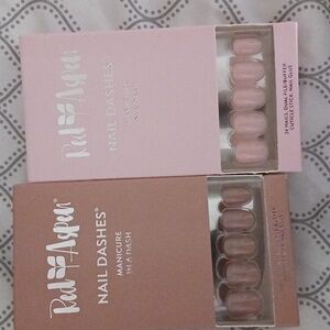 Red Aspen Nail Dashes